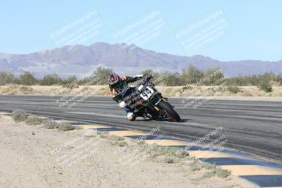 media/Dec-04-2025-Racers Edge (Thu) [[5ebc9f124d]]/3-B Group/3-Session 2 (Turn 7 Inside)/